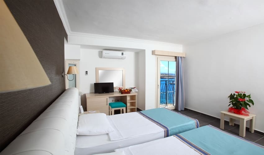 CLUB SEA ROOM