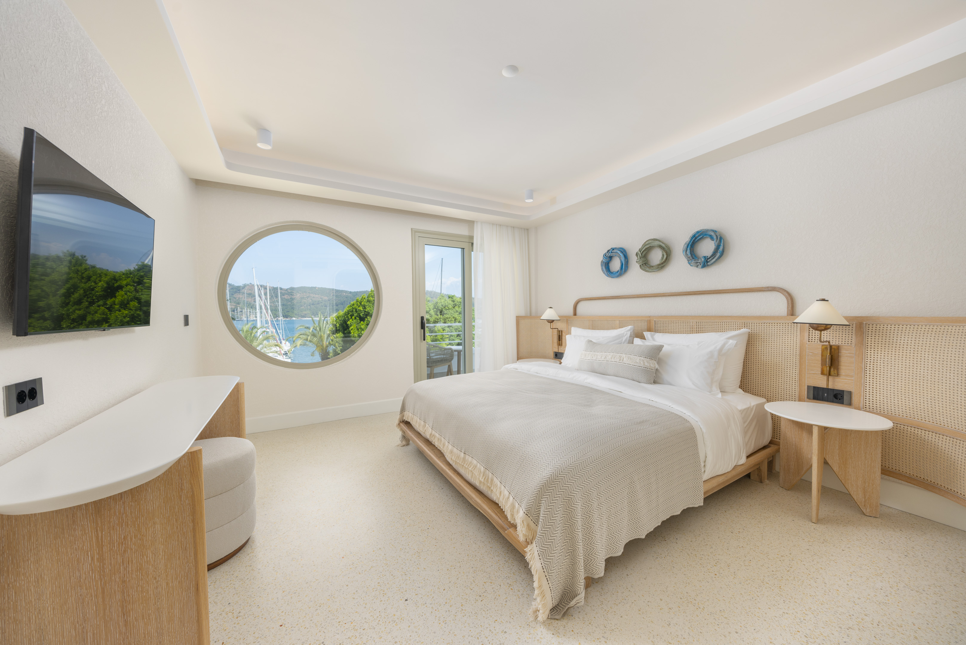 Premium Oda - Balkon | Küvet | Deniz manzaralı