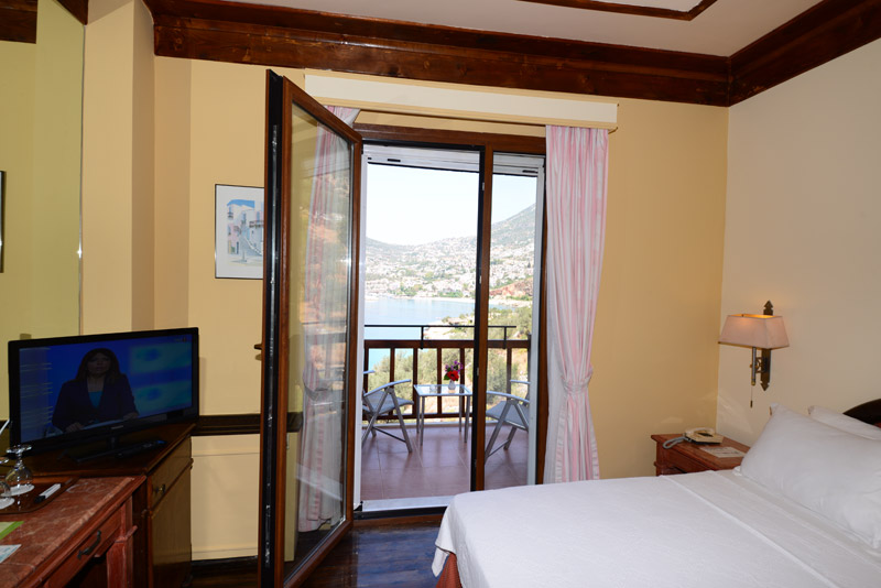 SEA VIEW ROOM
