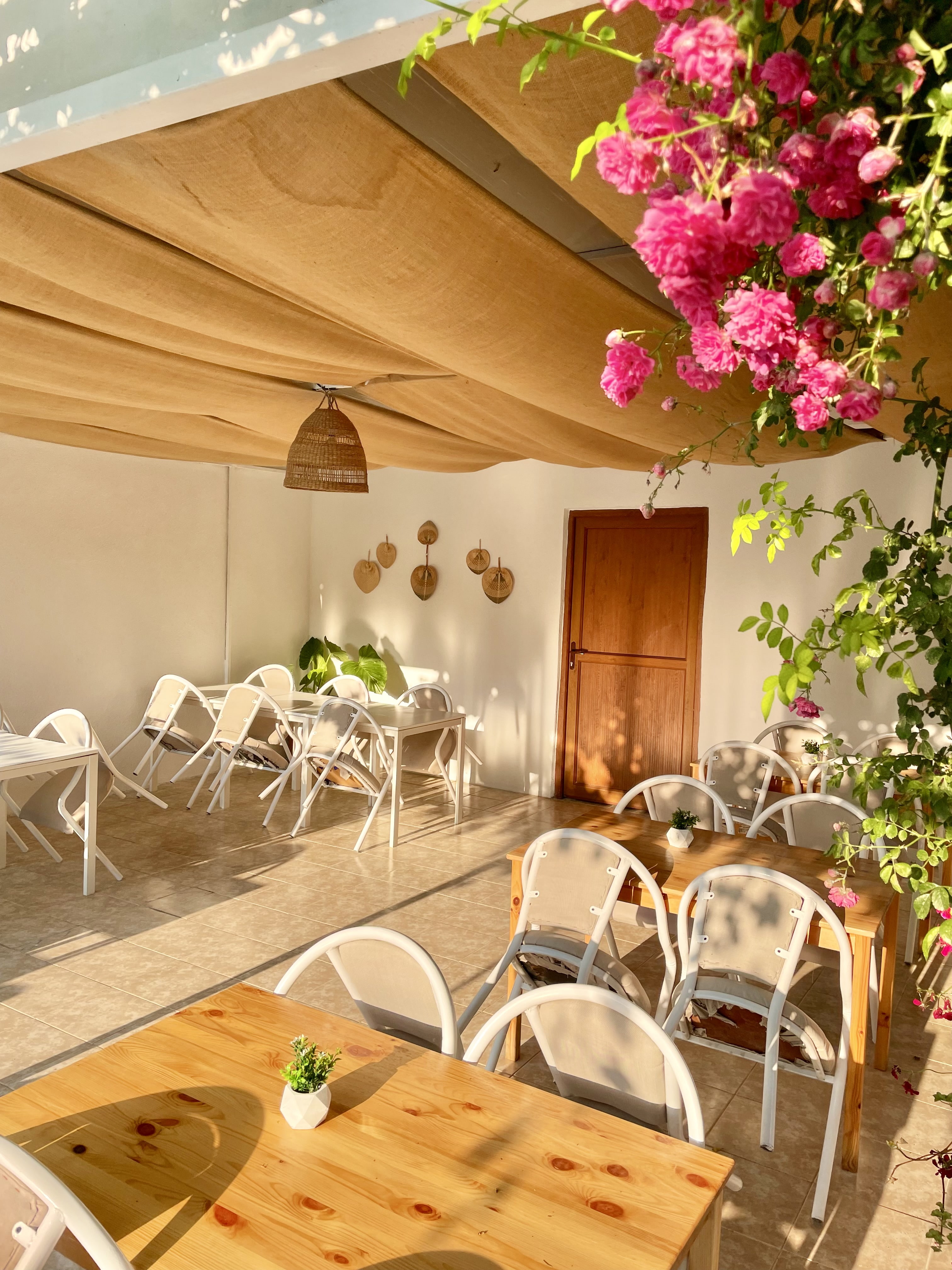 Cennet Hotel