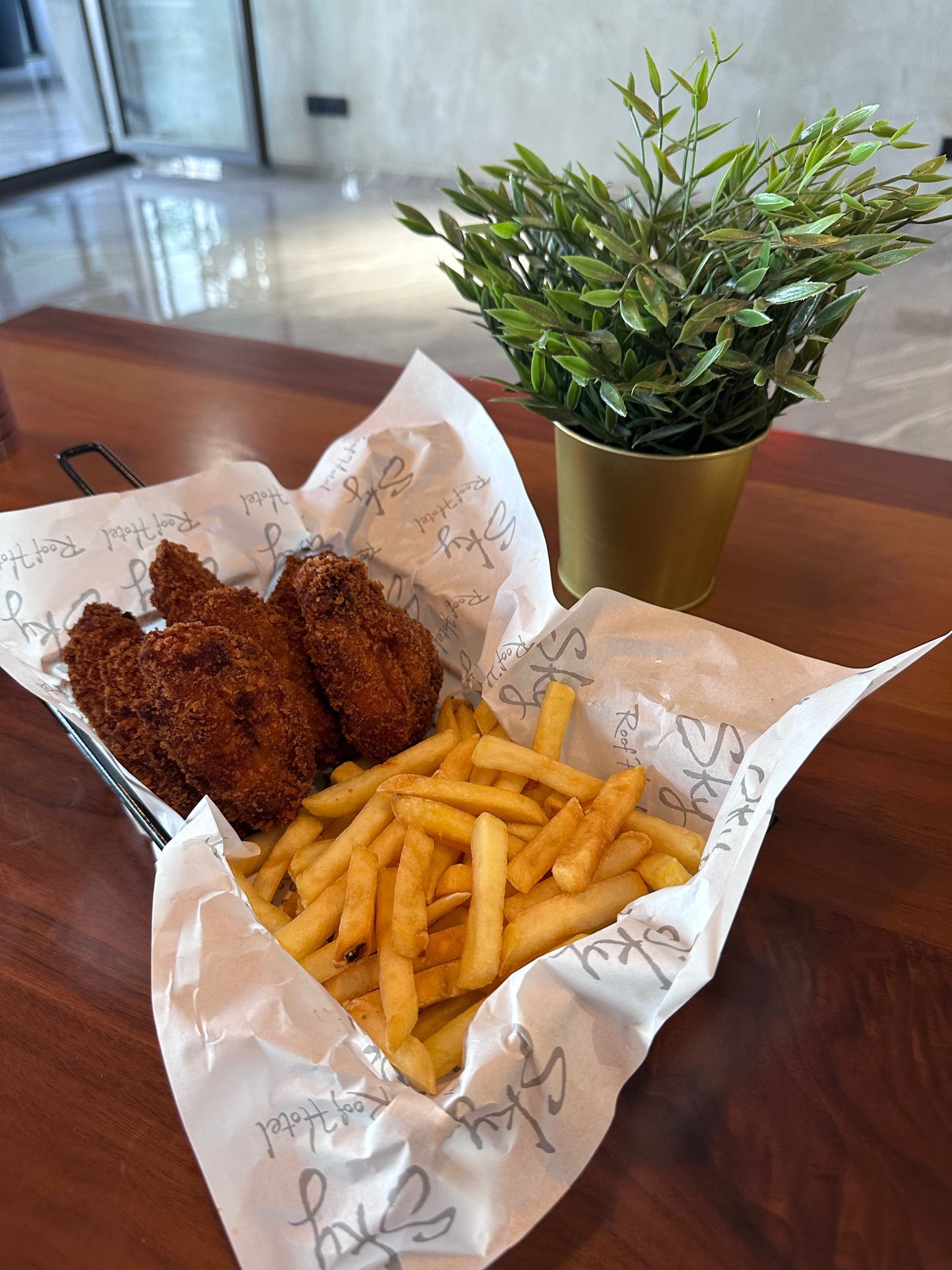 FRIED CHICKEN WINGS