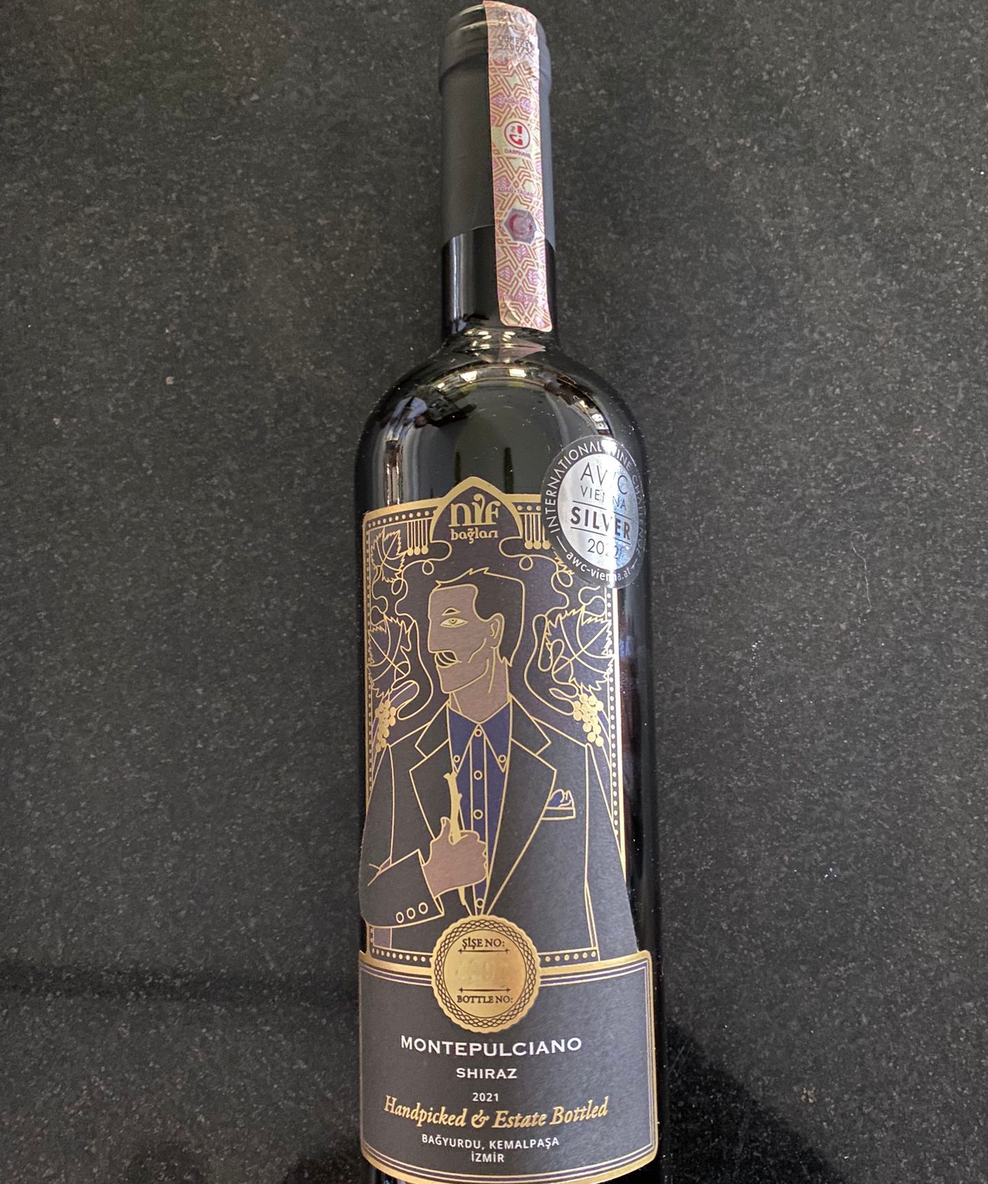 MONTEPULCIANO SHIRAZ